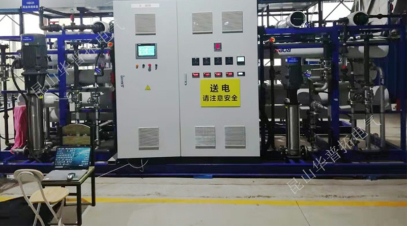 上海老港85吨污水废水处理PLC控制柜调试现场