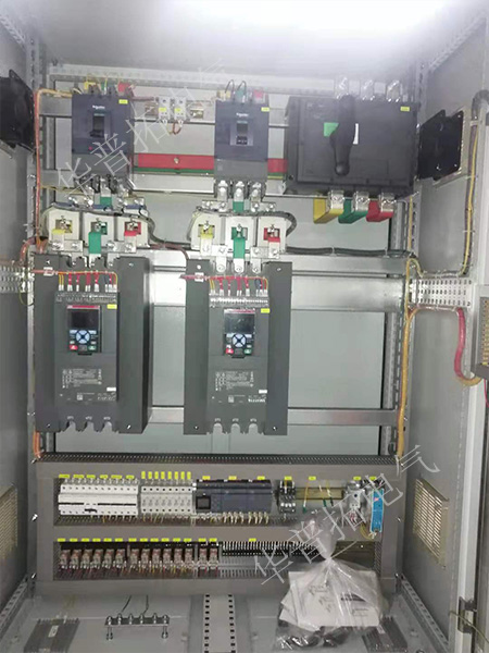 上海某商厦供水系统改造160KWABB软起动柜