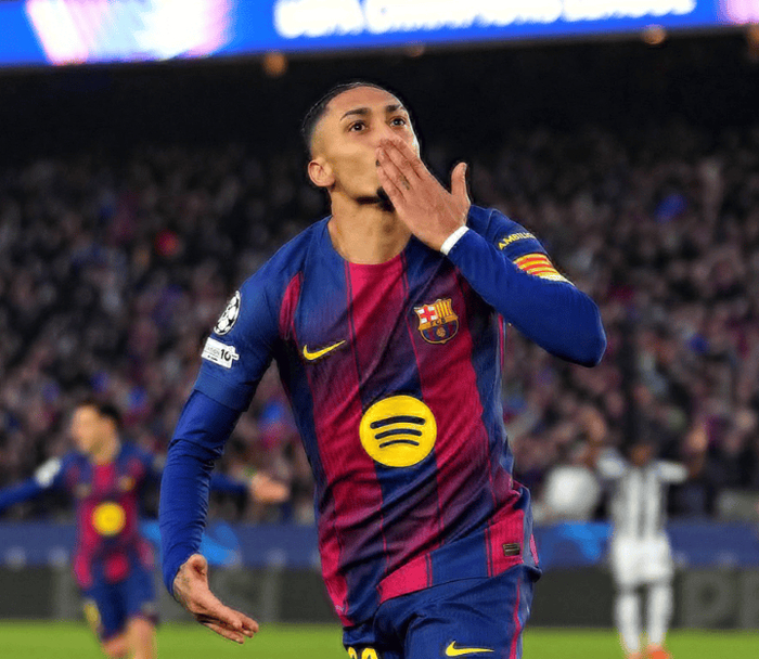 拉菲尼亚双冠王！巴萨双杀纽卡两场7球创纪录