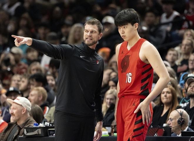 杨瀚森关键表现助混音队首进季后赛