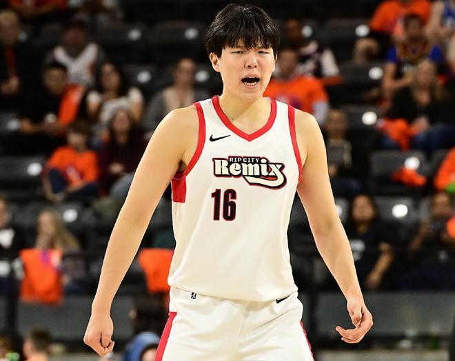 杨瀚森关键表现助混音队首进季后赛