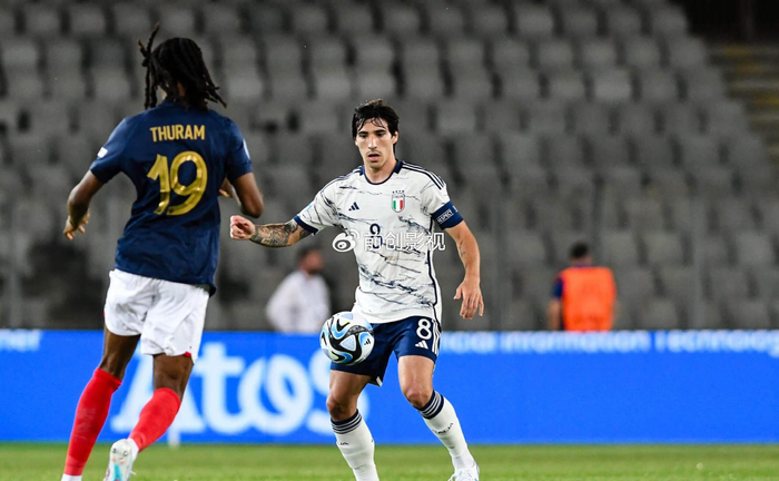 皇马欧冠晋级八强引援托纳利科纳特 卡马文加将